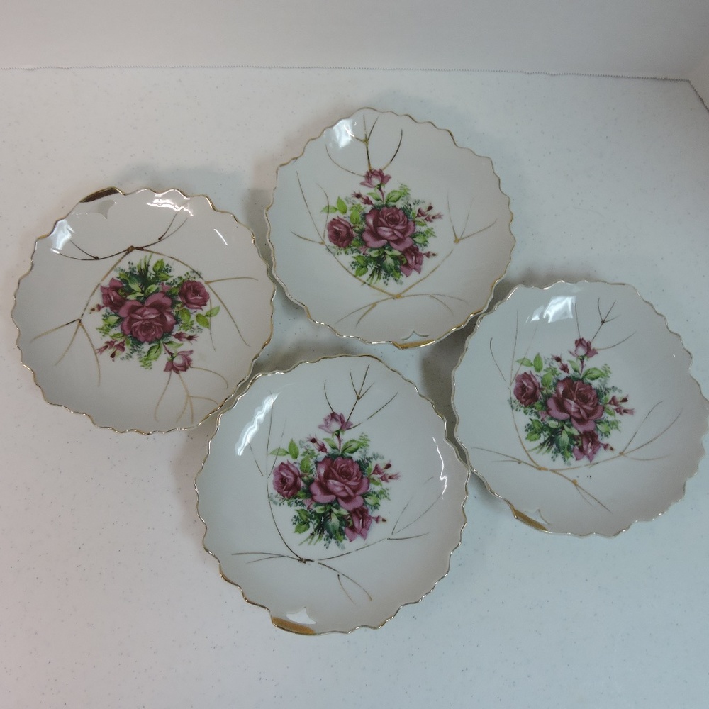 4 VTG Japanese Leaf Shaped Plates with Hand Painted Rose and Gold Embellishment